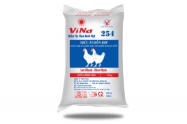 Thức ăn cho gà lông màu từ 1 đến 28 ngày tuổi - VinaFeed - Công Ty TNHH Vina